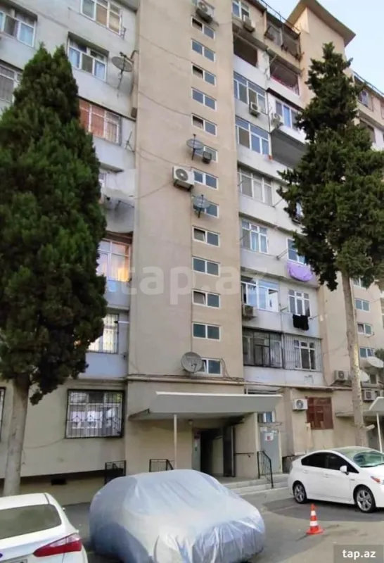 Satılır 5 otaqlı mənzil 120 m²
