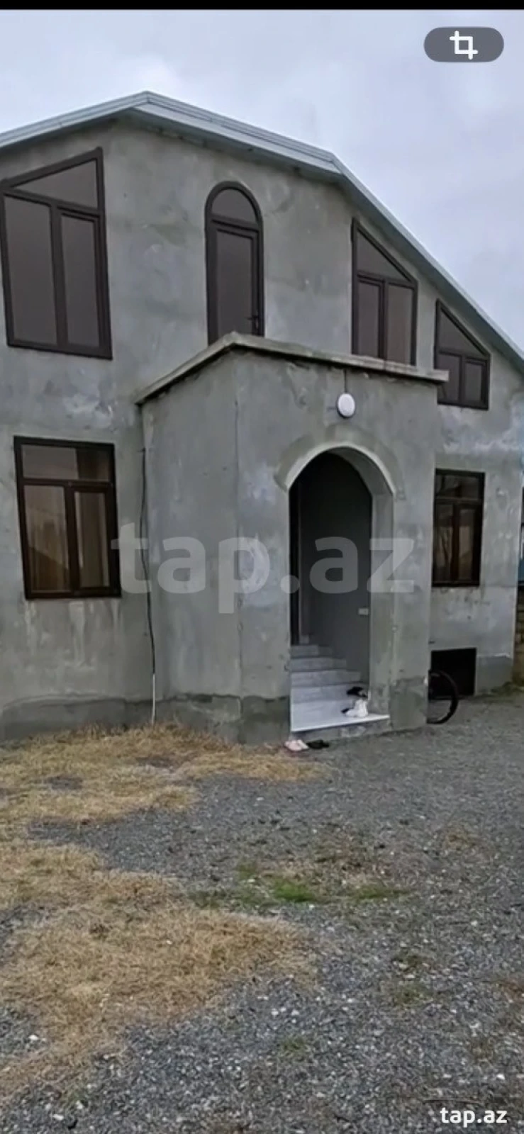 Satılır 6 otaqlı həyət evi 200 m²