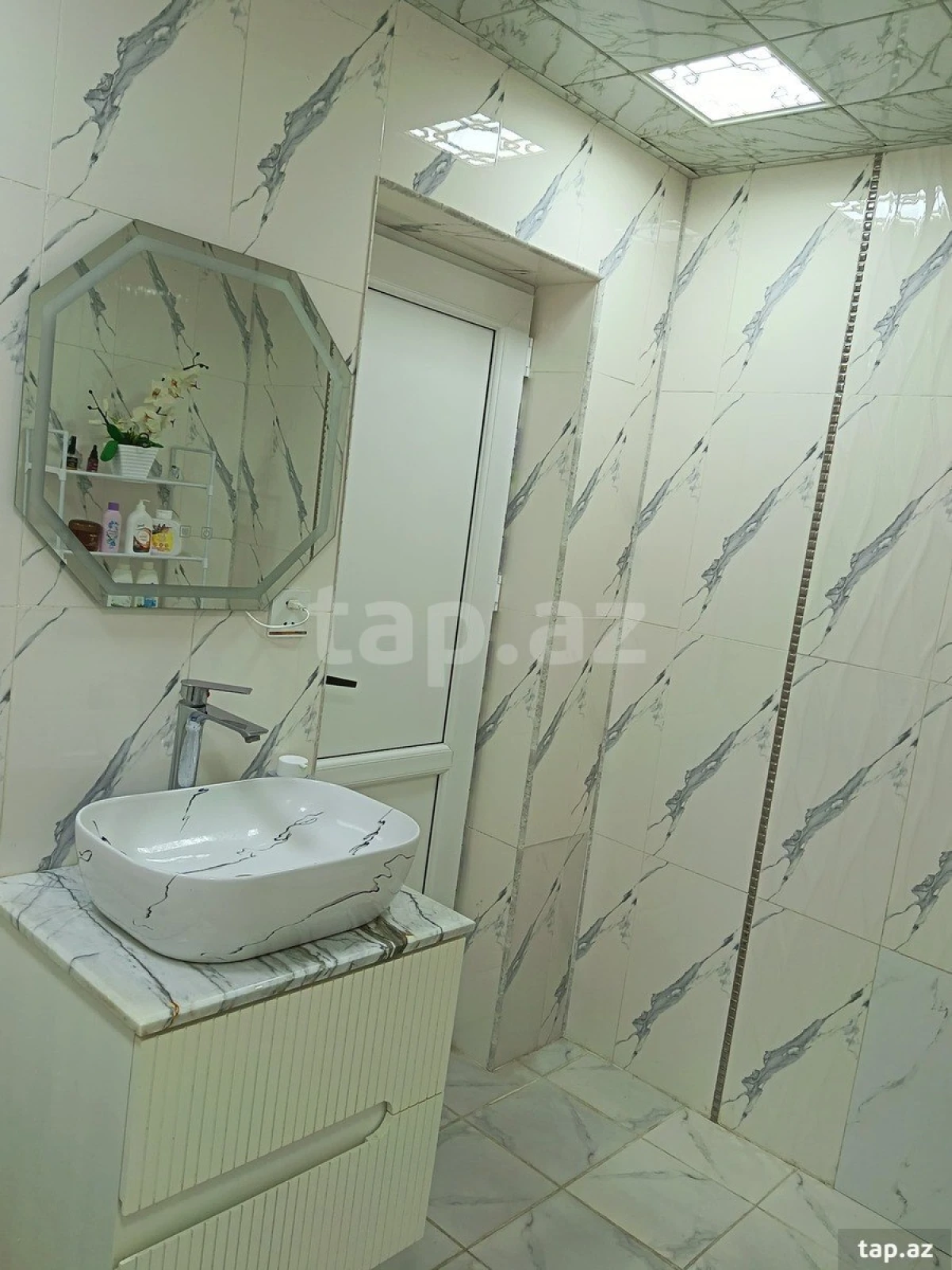 Satılır 6 otaqlı həyət evi 200 m²