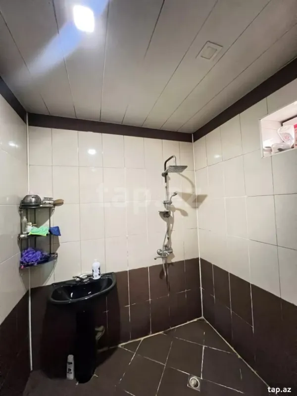 Satılır 6 otaqlı həyət evi 160 m²