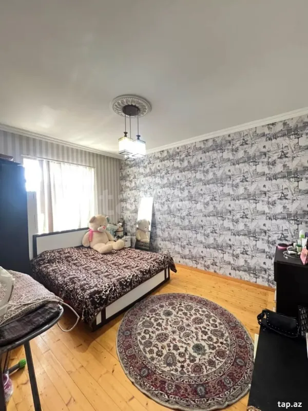 Satılır 6 otaqlı həyət evi 160 m²