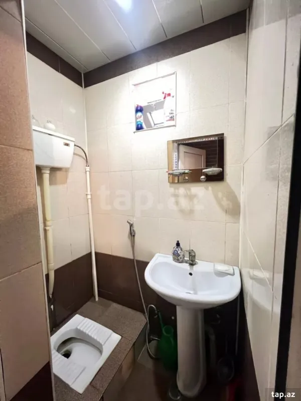 Satılır 6 otaqlı həyət evi 160 m²