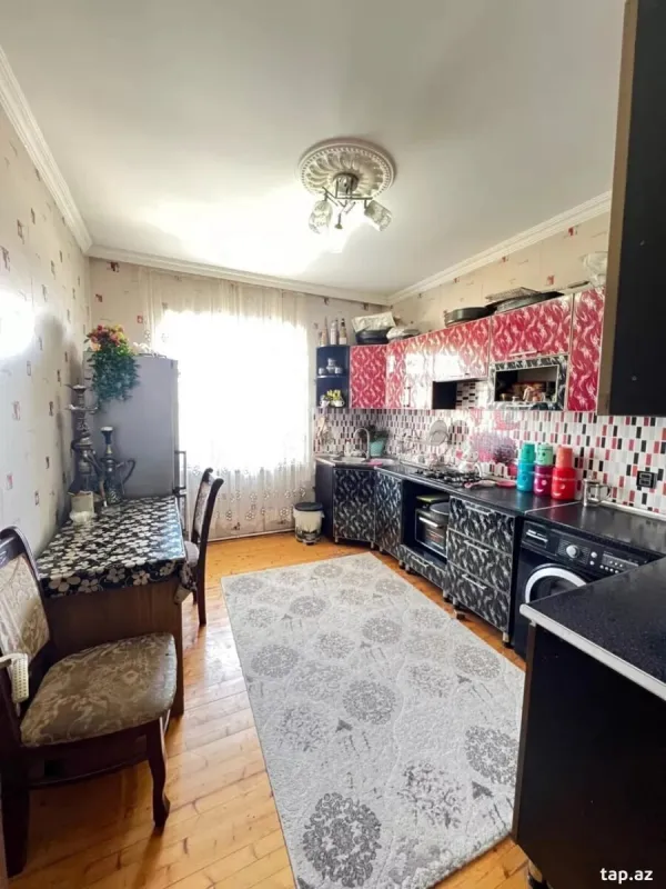 Satılır 6 otaqlı həyət evi 160 m²