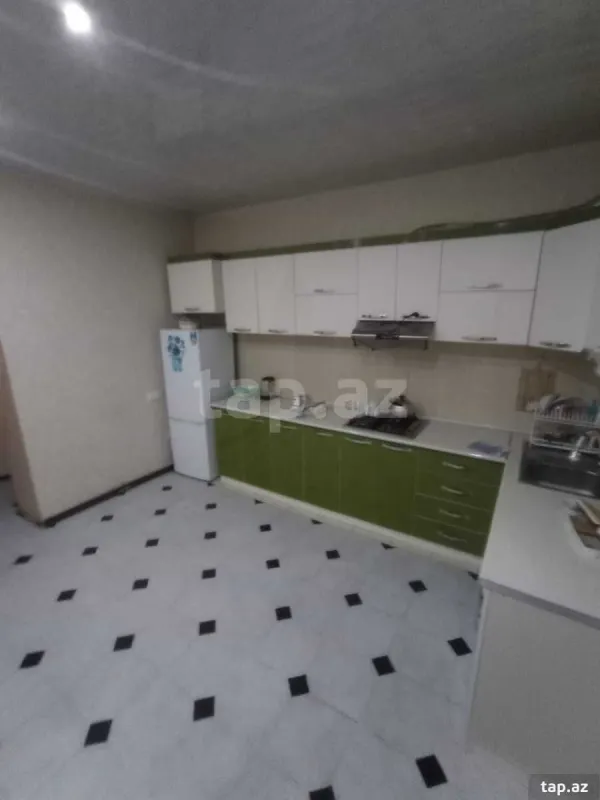 Kirayə verilir 2 otaqlı yeni tikili 90 m²