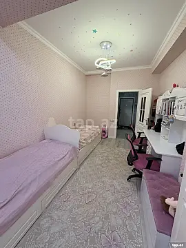 Satılır 3 otaqlı yeni tikili 74 m²