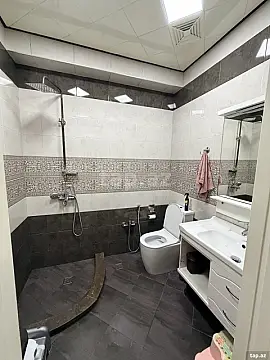 Satılır 3 otaqlı yeni tikili 74 m²