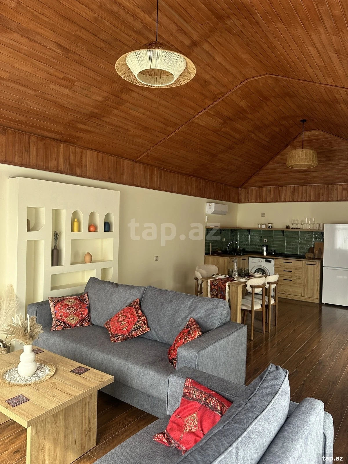 Kirayə verilir 1 otaqlı həyət evi 60 m²