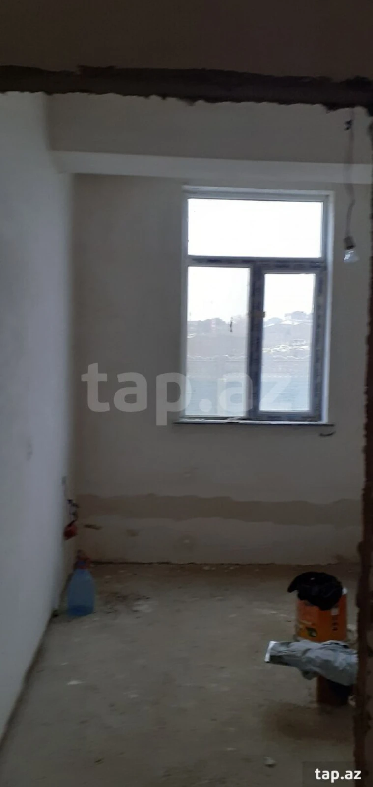 Satılır 3 otaqlı yeni tikili 90 m²