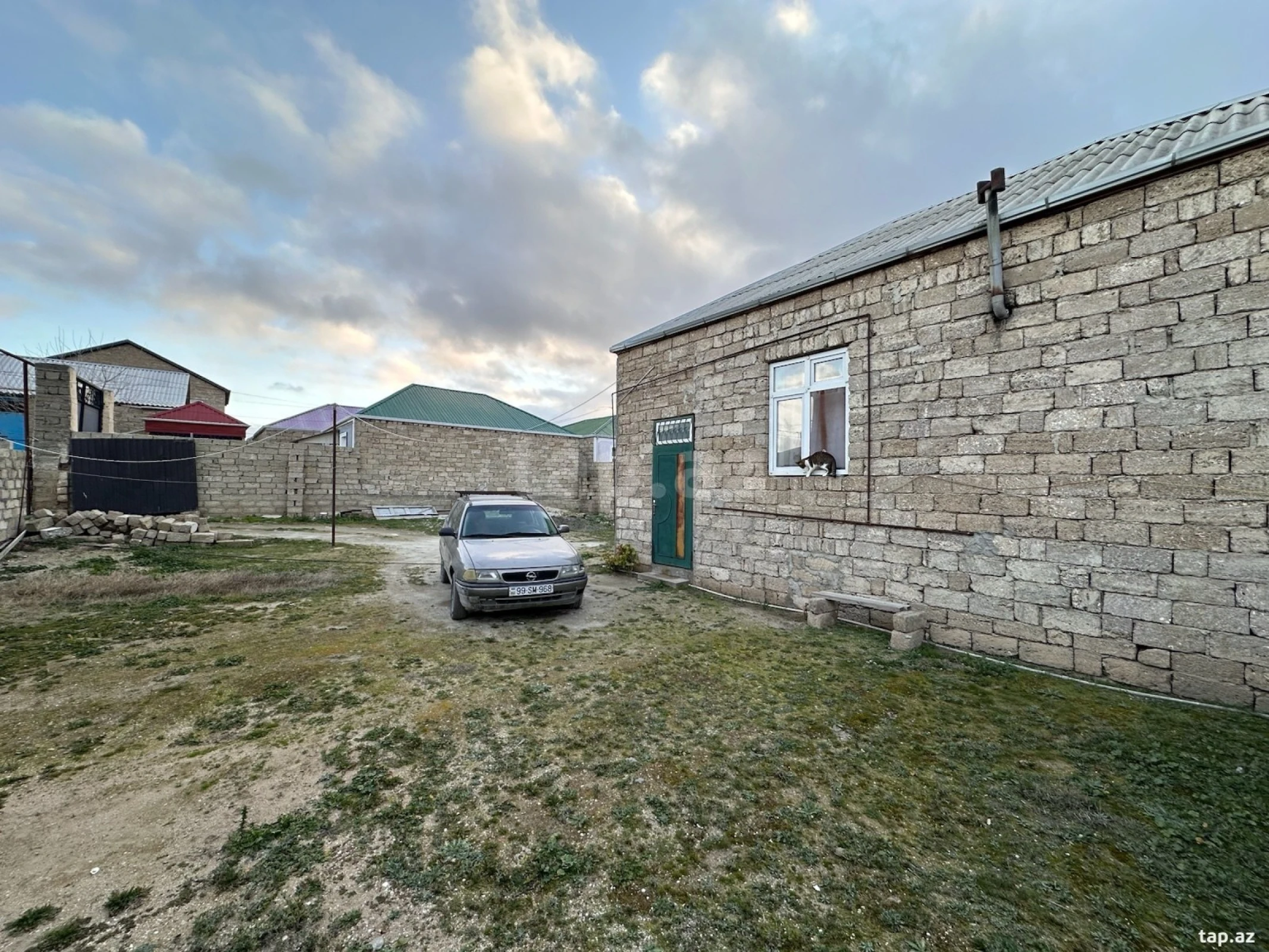 Satılır 3 otaqlı həyət evi 120 m²