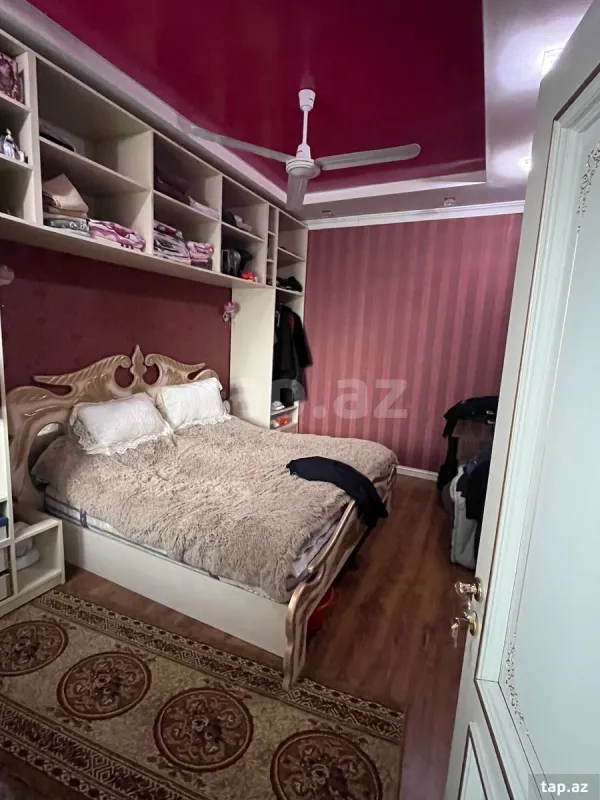 Satılır 5 otaqlı həyət evi 200 m²