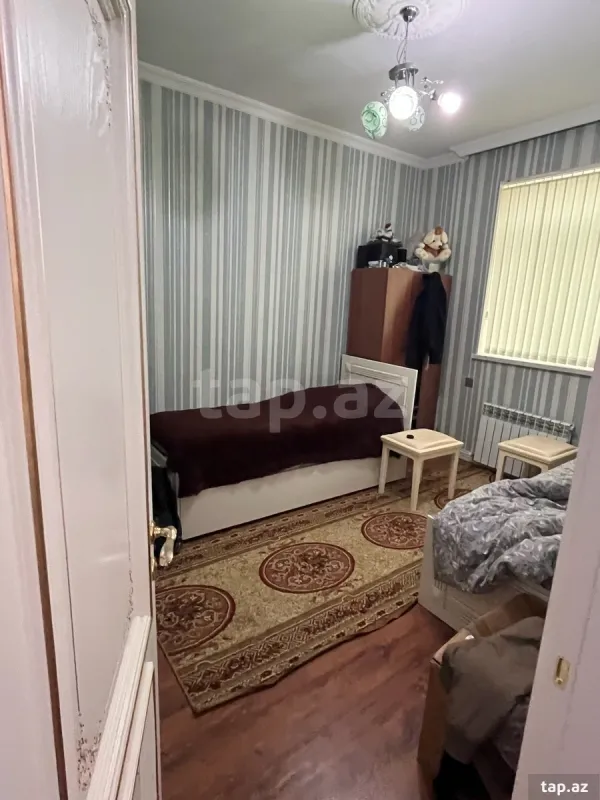 Satılır 5 otaqlı həyət evi 200 m²