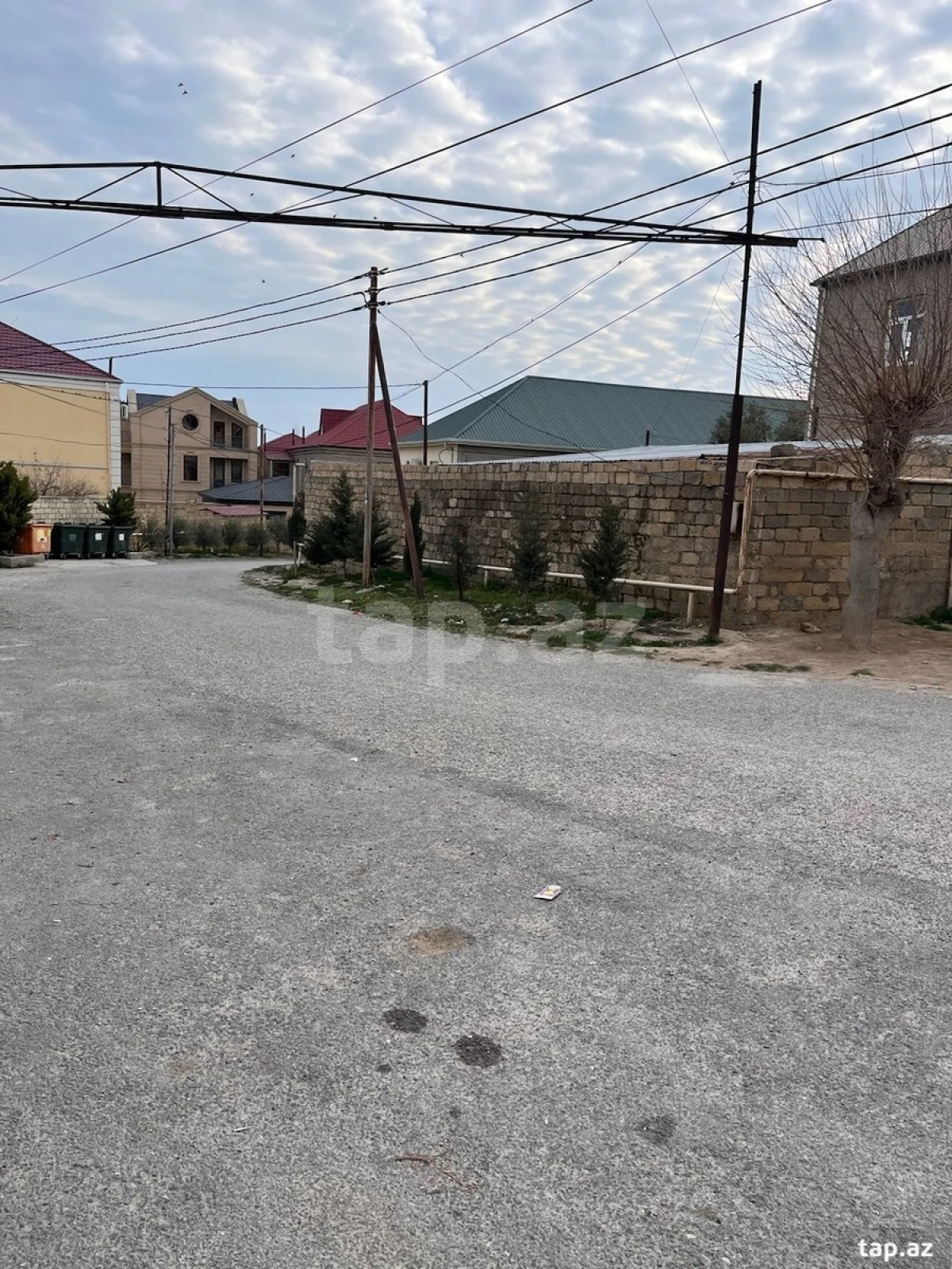 Satılır 5 otaqlı həyət evi 200 m²