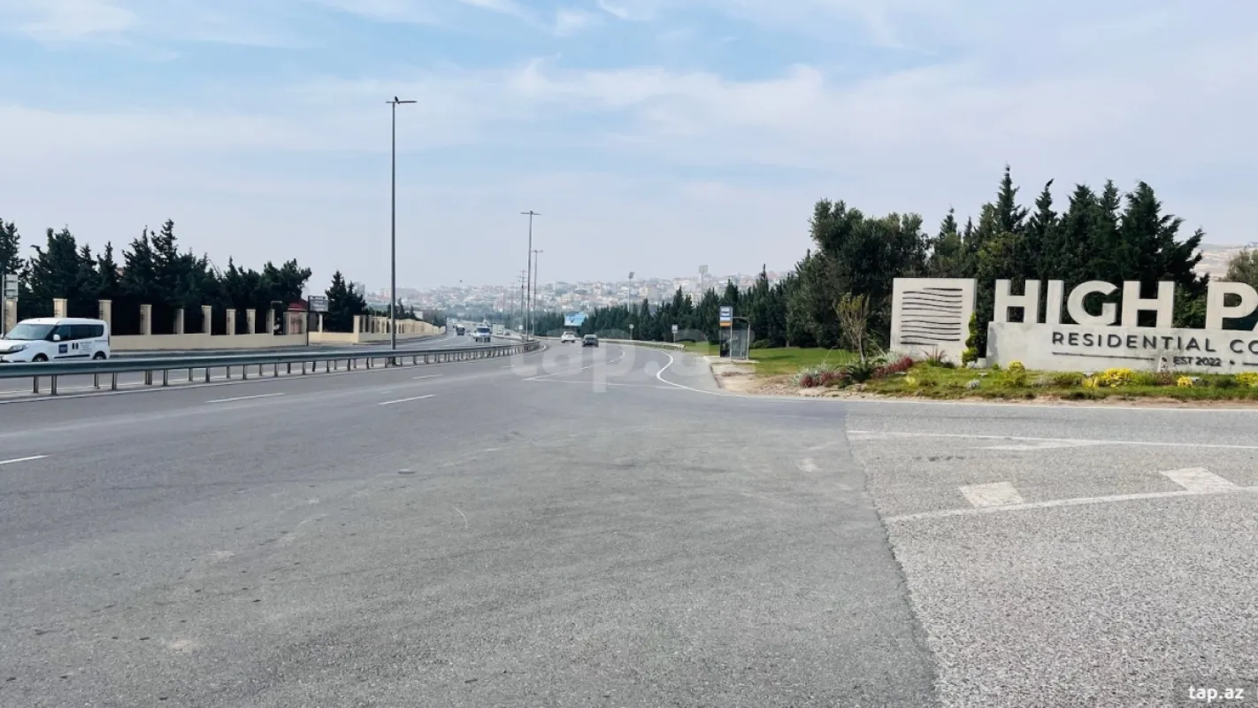 Satılır 5 otaqlı həyət evi 200 m²