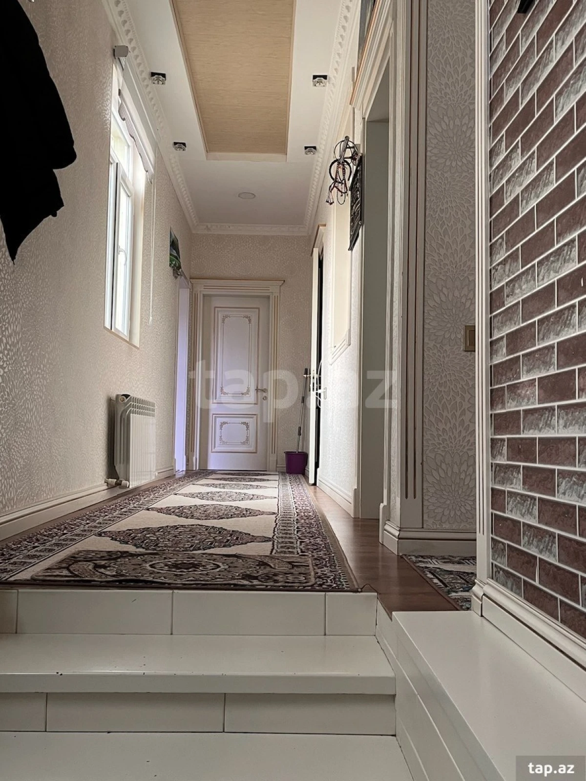 Satılır 5 otaqlı həyət evi 200 m²