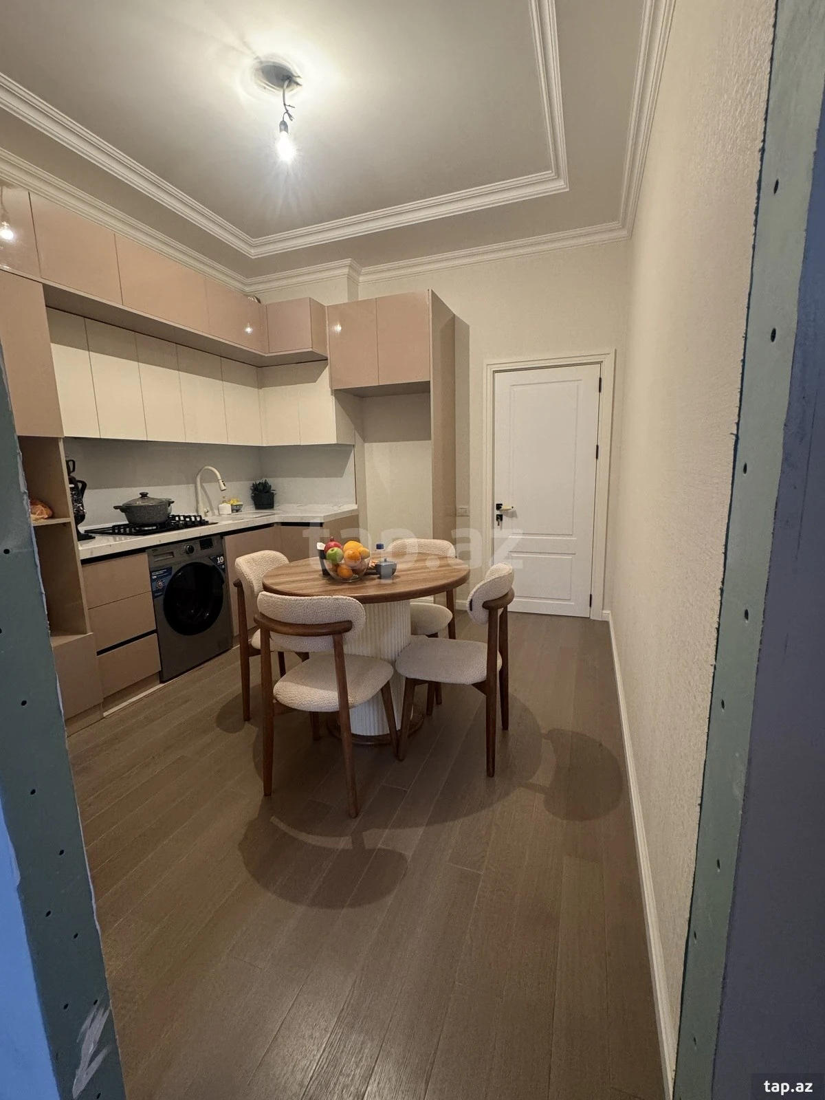 Kirayə verilir 2 otaqlı yeni tikili 60 m²