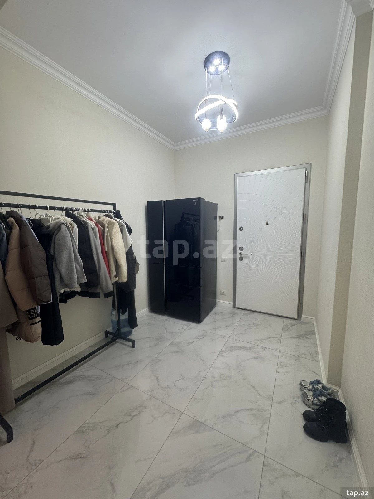 Kirayə verilir 2 otaqlı yeni tikili 60 m²