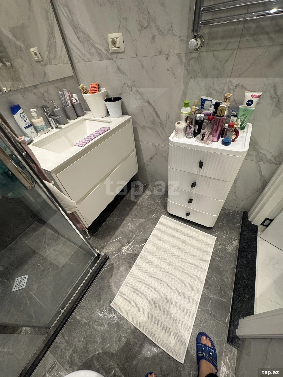 Kirayə verilir 2 otaqlı yeni tikili 60 m²