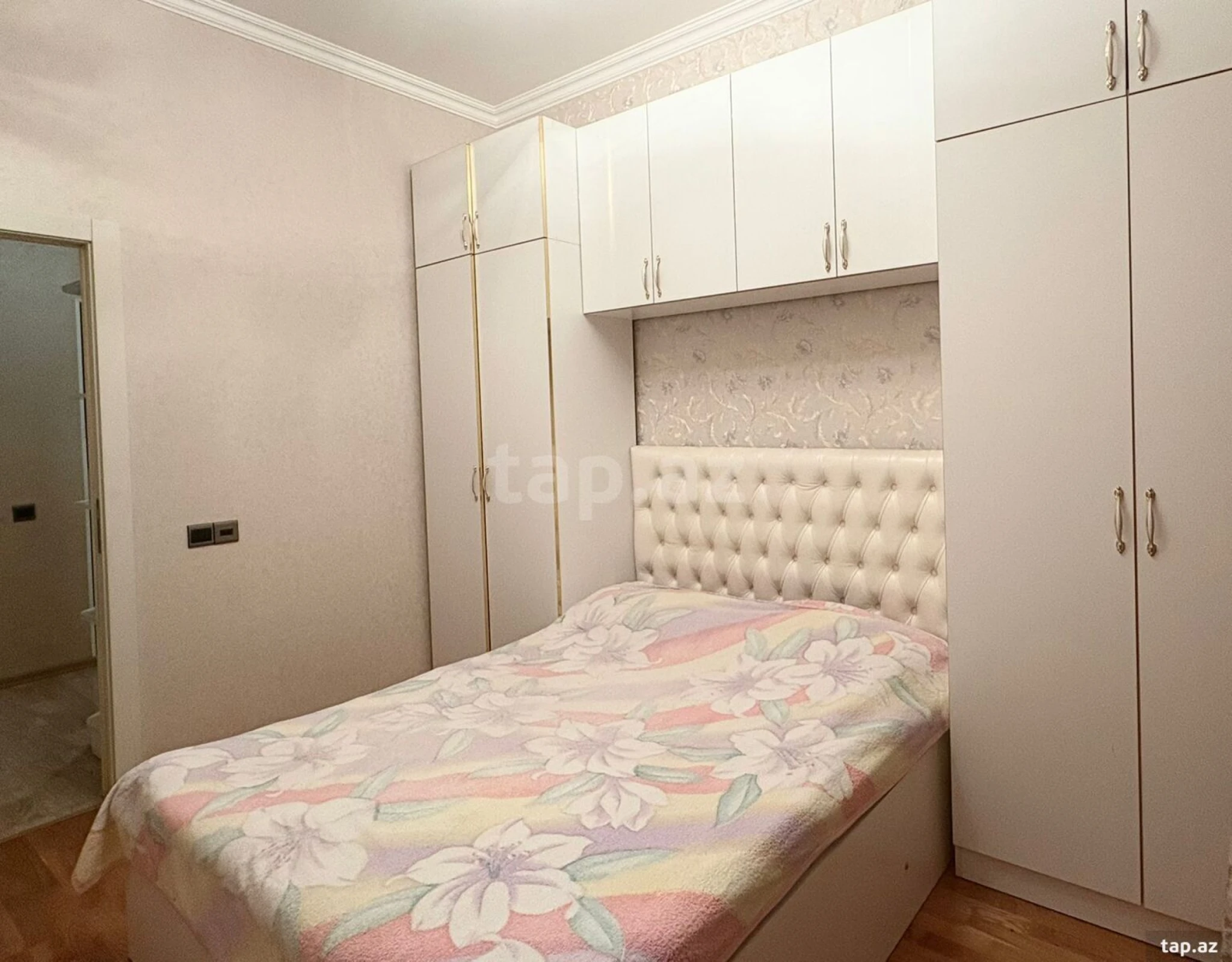 Kirayə verilir 2 otaqlı yeni tikili 70 m²