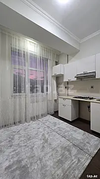 Satılır 1 otaqlı yeni tikili 42 m²