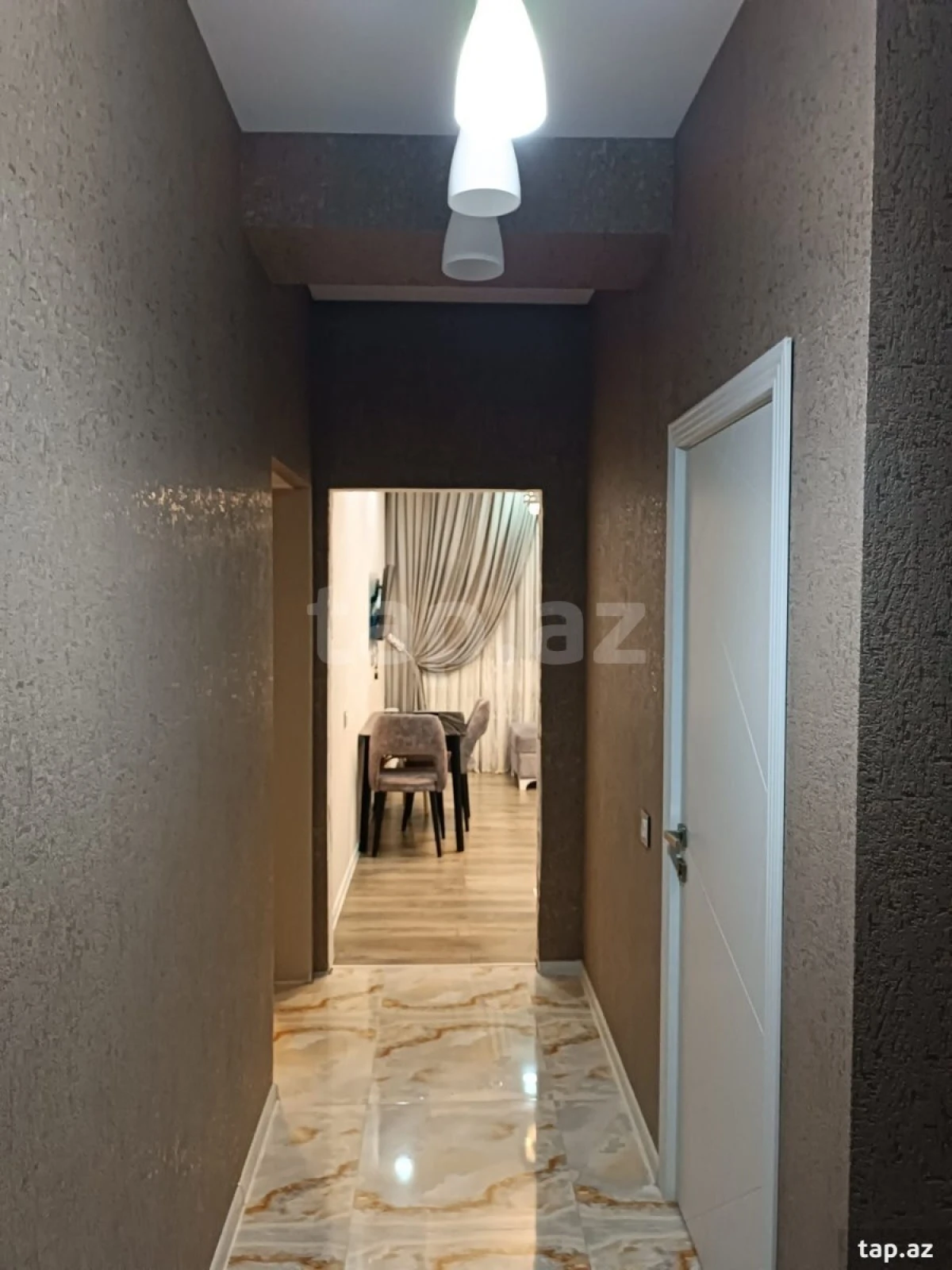 Kirayə verilir 2 otaqlı yeni tikili 50 m²