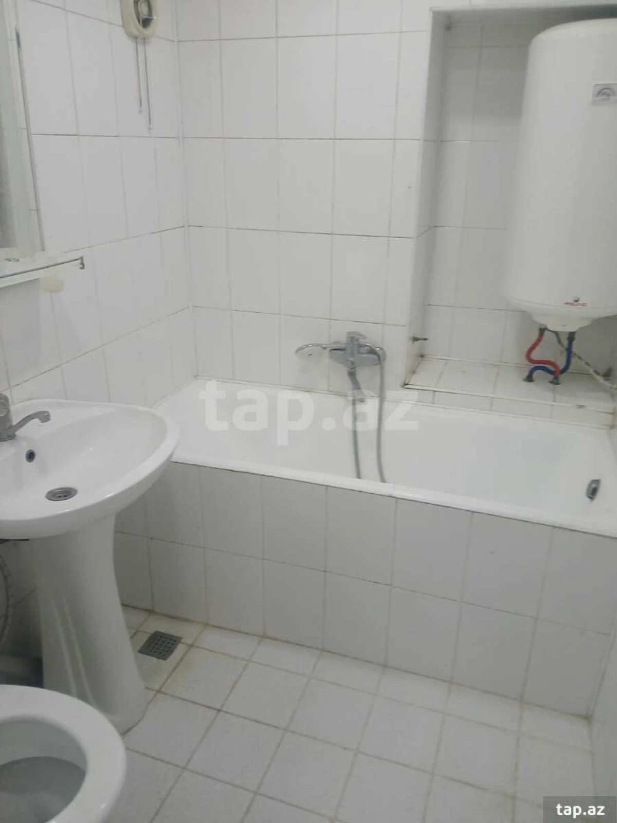 Kirayə verilir 2 otaqlı mənzil 90 m²
