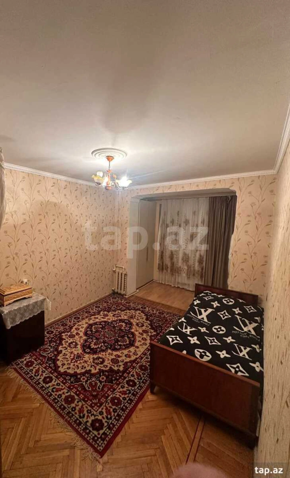 Satılır 4 otaqlı mənzil 100 m²