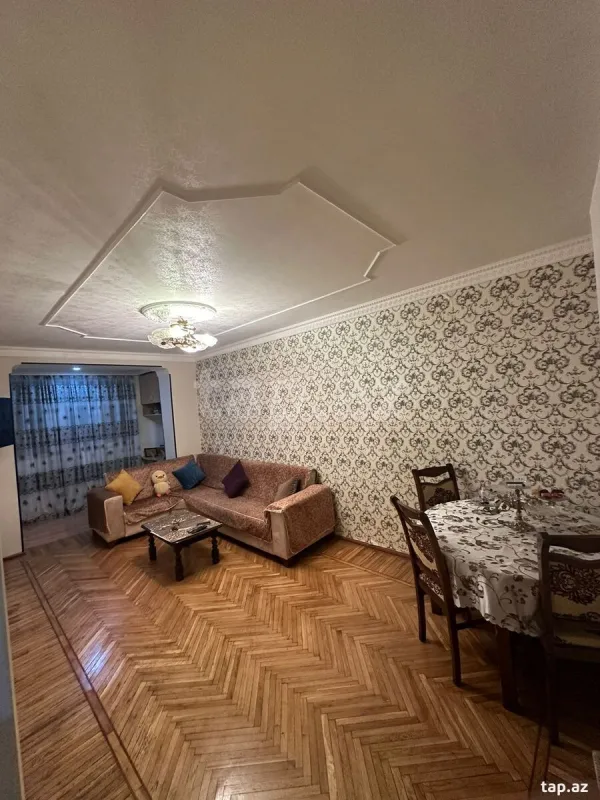 Satılır 4 otaqlı mənzil 100 m²