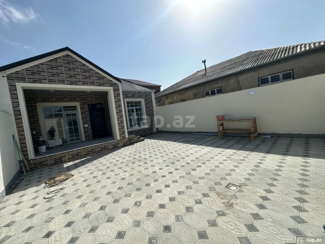 Satılır 3 otaqlı həyət evi 100 m²