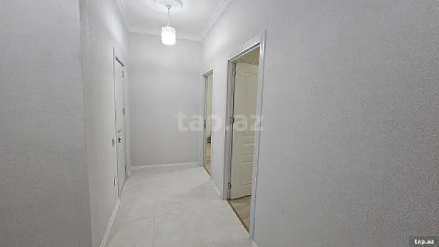 Kirayə verilir 2 otaqlı yeni tikili 70 m²