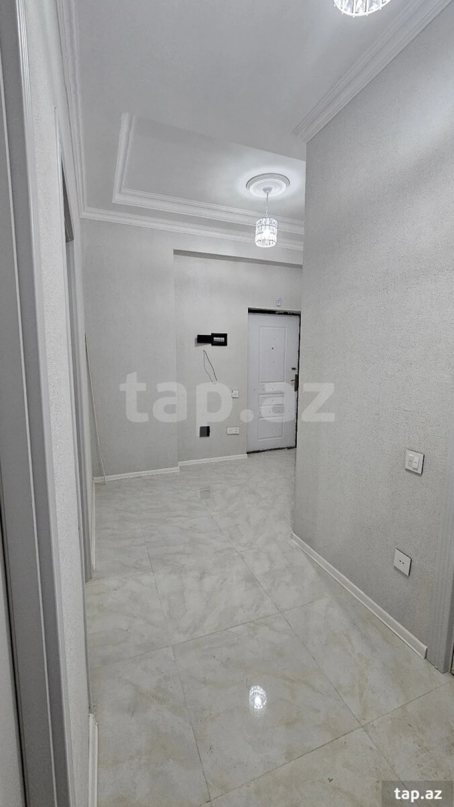 Kirayə verilir 2 otaqlı yeni tikili 70 m²