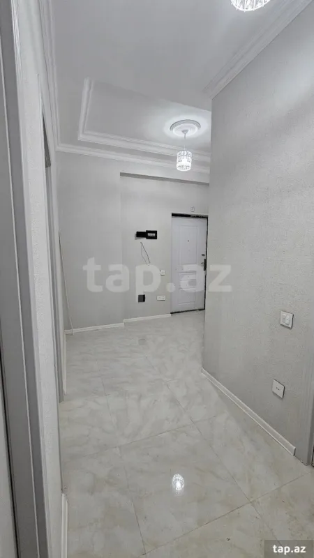 Kirayə verilir 2 otaqlı yeni tikili 70 m²