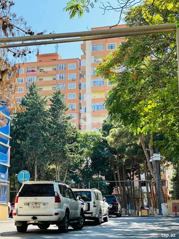 Kirayə verilir 2 otaqlı yeni tikili 75 m²