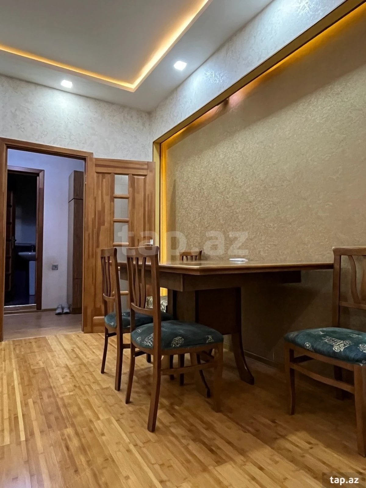 Kirayə verilir 2 otaqlı yeni tikili 75 m²