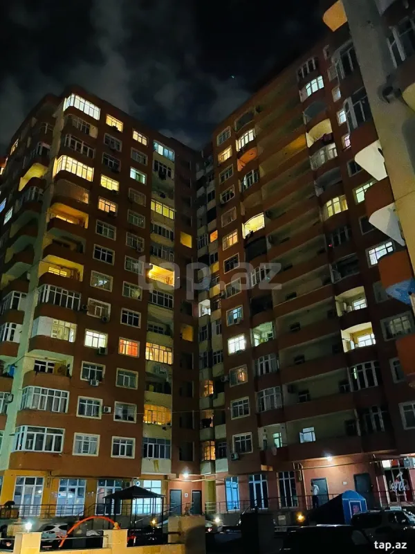 Kirayə verilir 2 otaqlı yeni tikili 75 m²