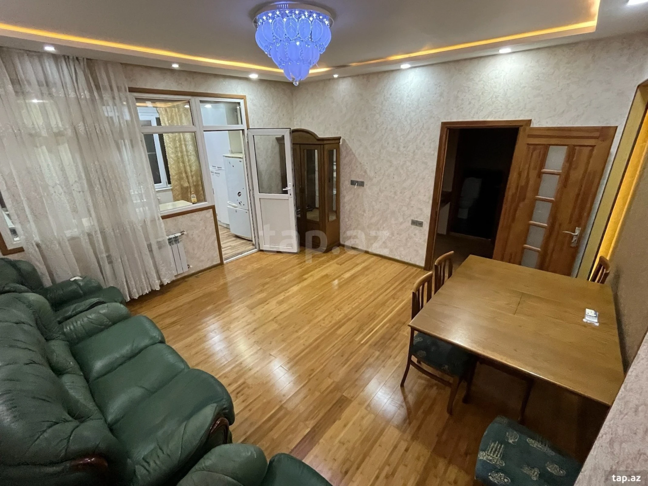 Kirayə verilir 2 otaqlı yeni tikili 75 m²