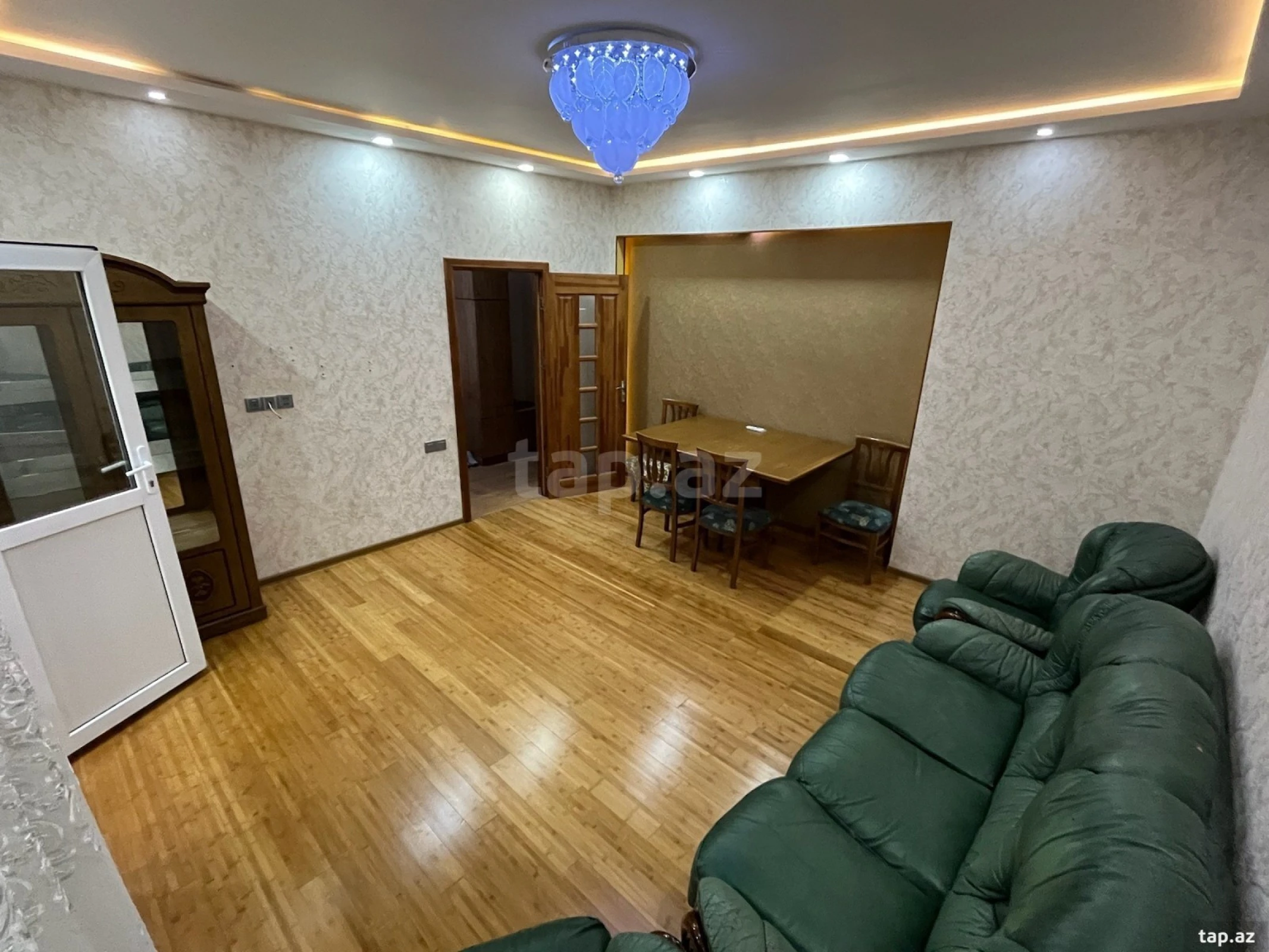 Kirayə verilir 2 otaqlı yeni tikili 75 m²
