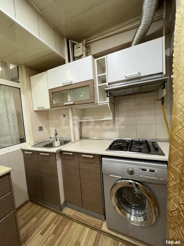 Kirayə verilir 2 otaqlı yeni tikili 75 m²