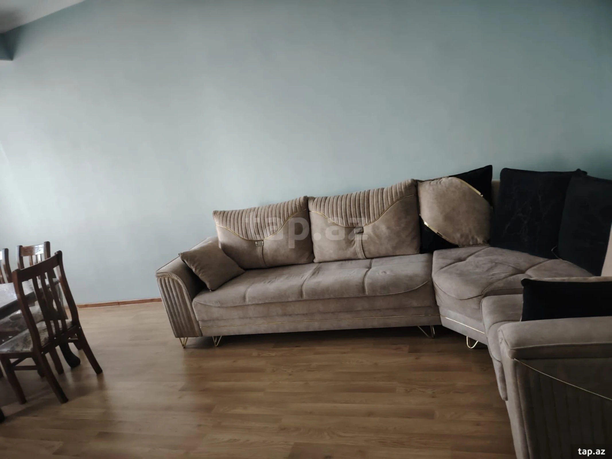 Kirayə verilir 2 otaqlı yeni tikili 70 m²