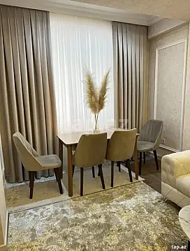 Kirayə verilir 2 otaqlı yeni tikili 68 m²