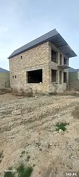 Satılır 6 otaqlı həyət evi 300 m²