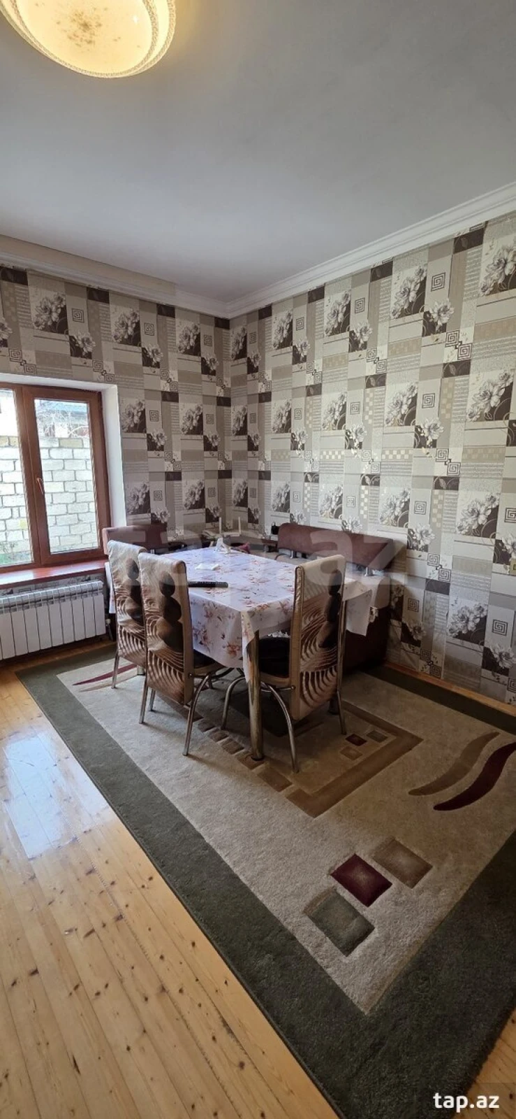 Satılır 5 otaqlı həyət evi 260 m²