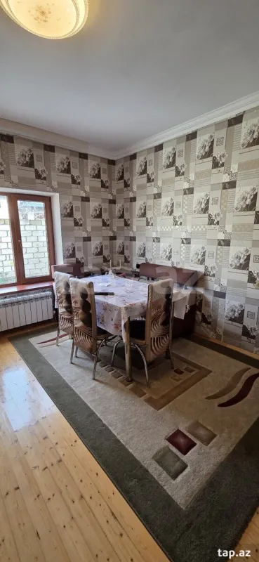 Satılır 5 otaqlı həyət evi 260 m²