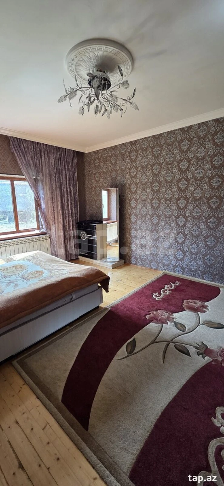 Satılır 5 otaqlı həyət evi 260 m²