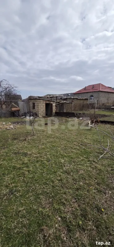 Satılır 5 otaqlı həyət evi 260 m²