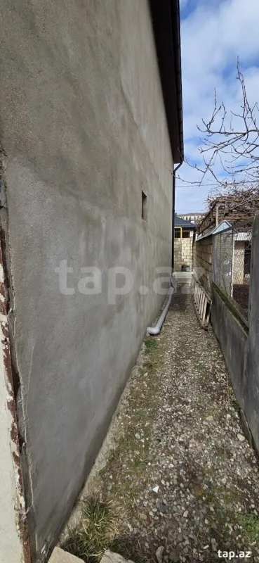 Satılır 5 otaqlı həyət evi 260 m²