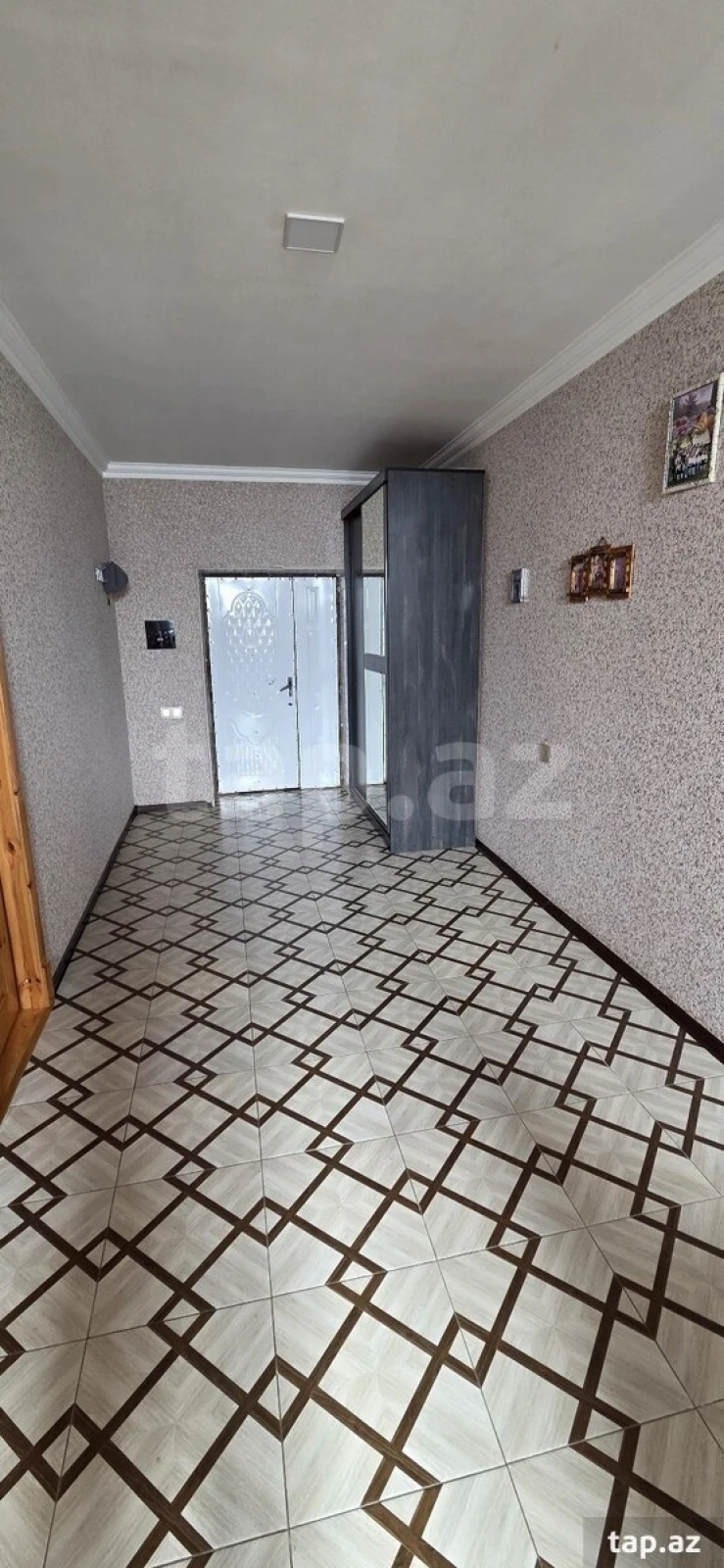 Satılır 5 otaqlı həyət evi 260 m²