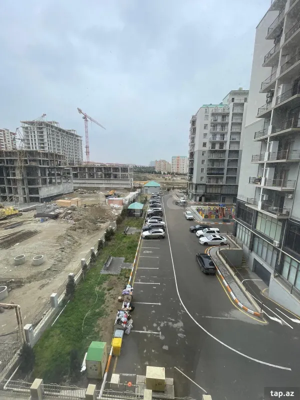 Kirayə verilir 2 otaqlı yeni tikili 75 m²