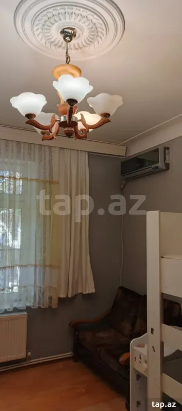 Kirayə verilir 2 otaqlı mənzil 60 m²