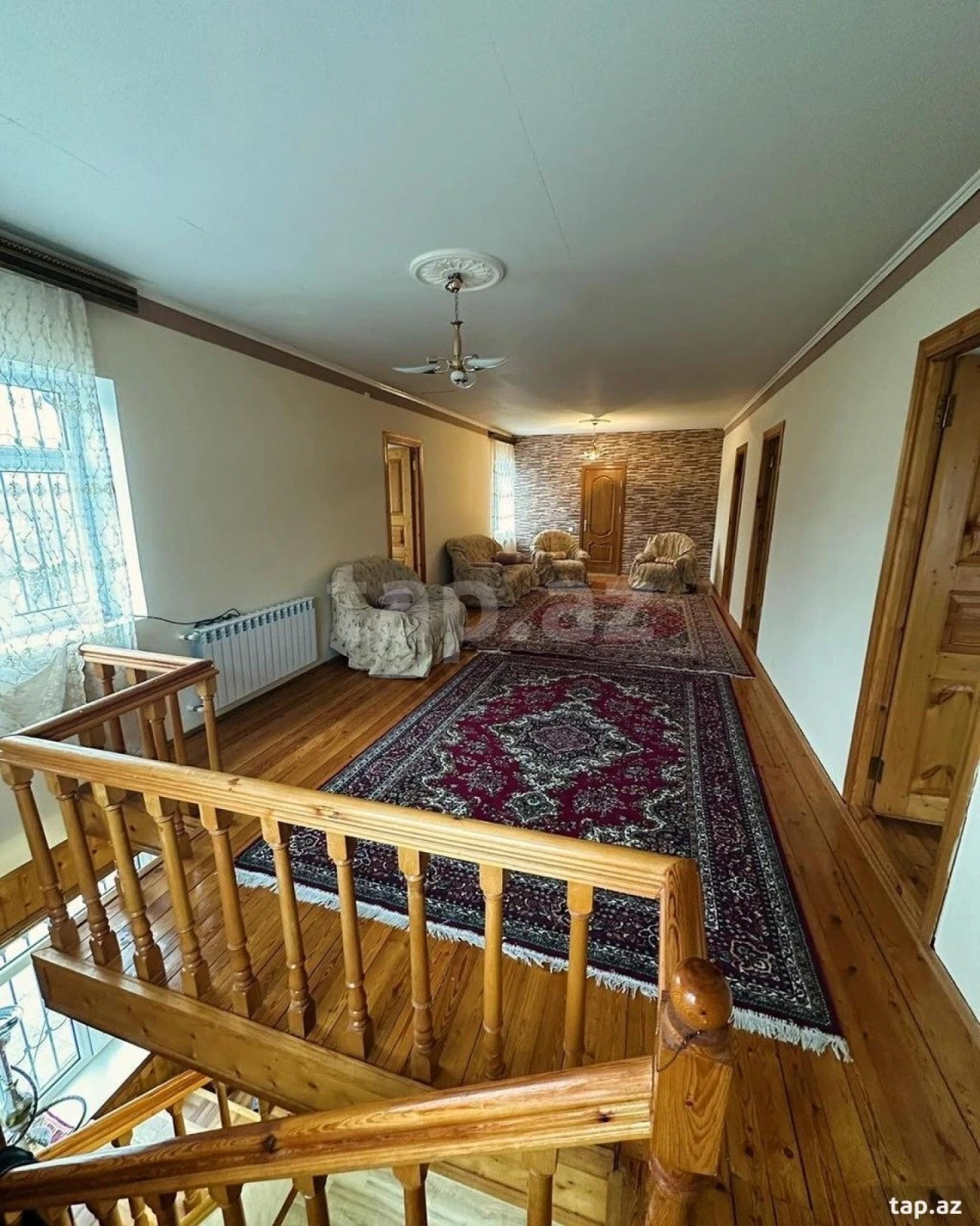 Kirayə verilir 8 otaqlı həyət evi 300 m²