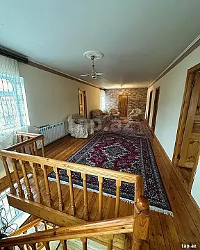 Kirayə verilir 8 otaqlı həyət evi 300 m²